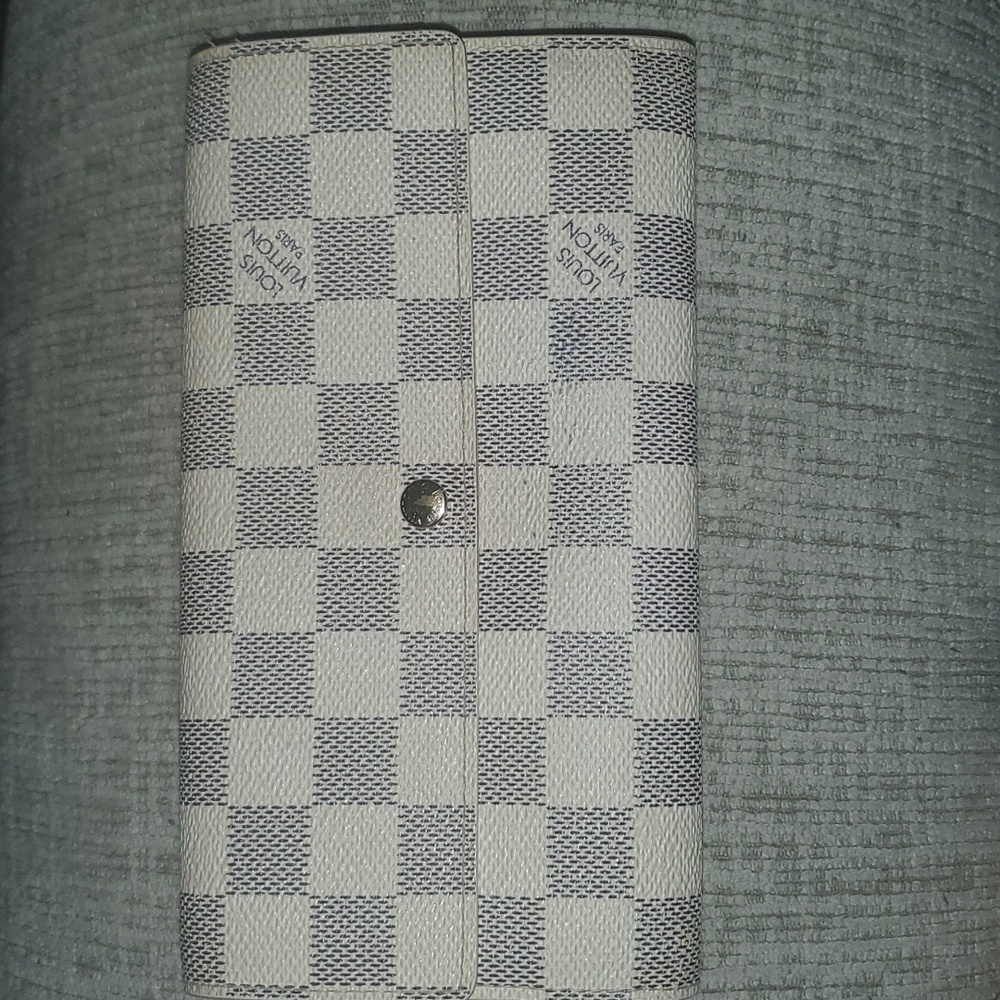 LV Damier Azur Sarah Wallet